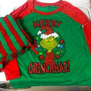 Grinch ladies Christmas pajamas size medium